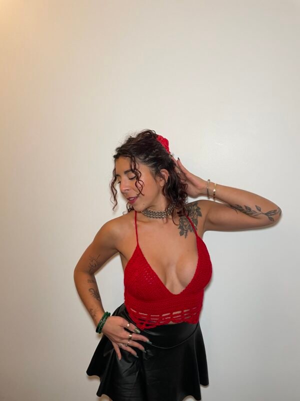 Haut rouge