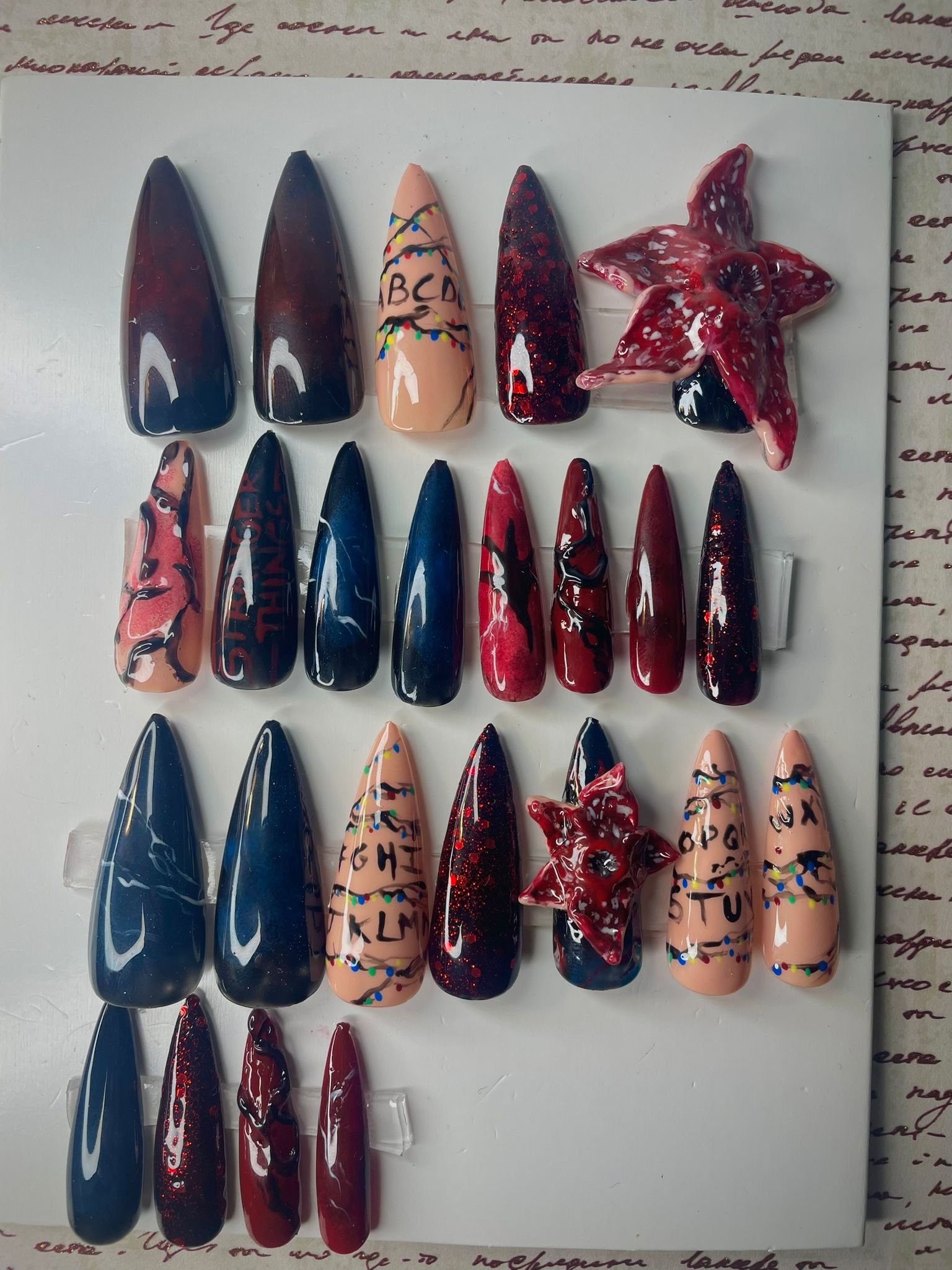 STRANGER THINGS – Image 3